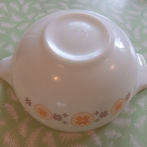 Vintage pyrex bowl dish 444 4QT snowflakes - Picture 3 of 4